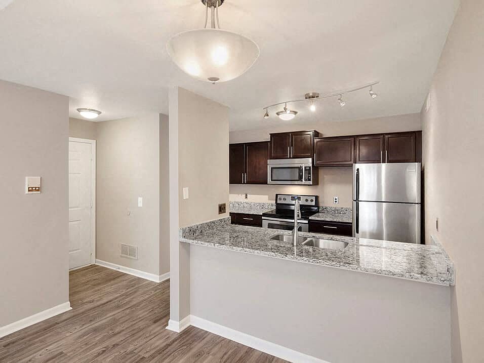 525 W Highland Rd # 302, photo 5