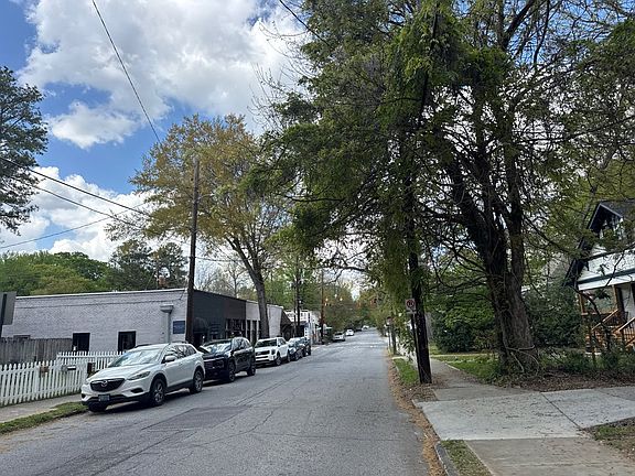 5th image of 367 Oakdale Rd NE