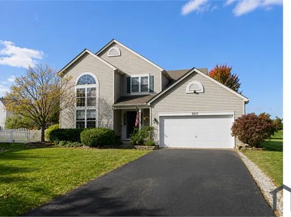 2217 Twin Lakes Ct, Plainfield, IL 60586