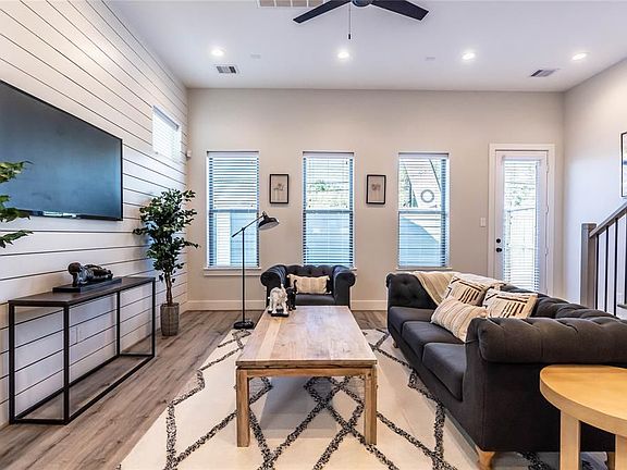 4th image of 5303 Creekmont Oaks Ln