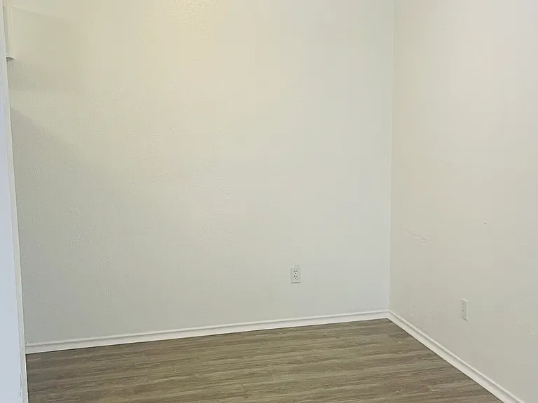 1712 Dynasty Dr — Photo 21