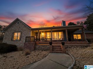 50 Mary Ann Ln, Trussville, AL 35173