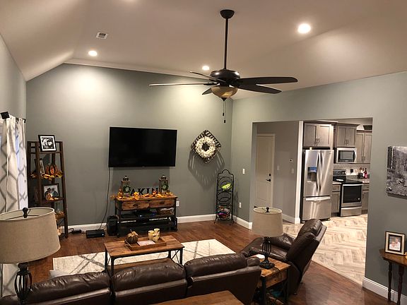 5th image of 150 Pinewood Trail