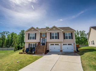 104 Manchester Ln, Jefferson, GA 30549