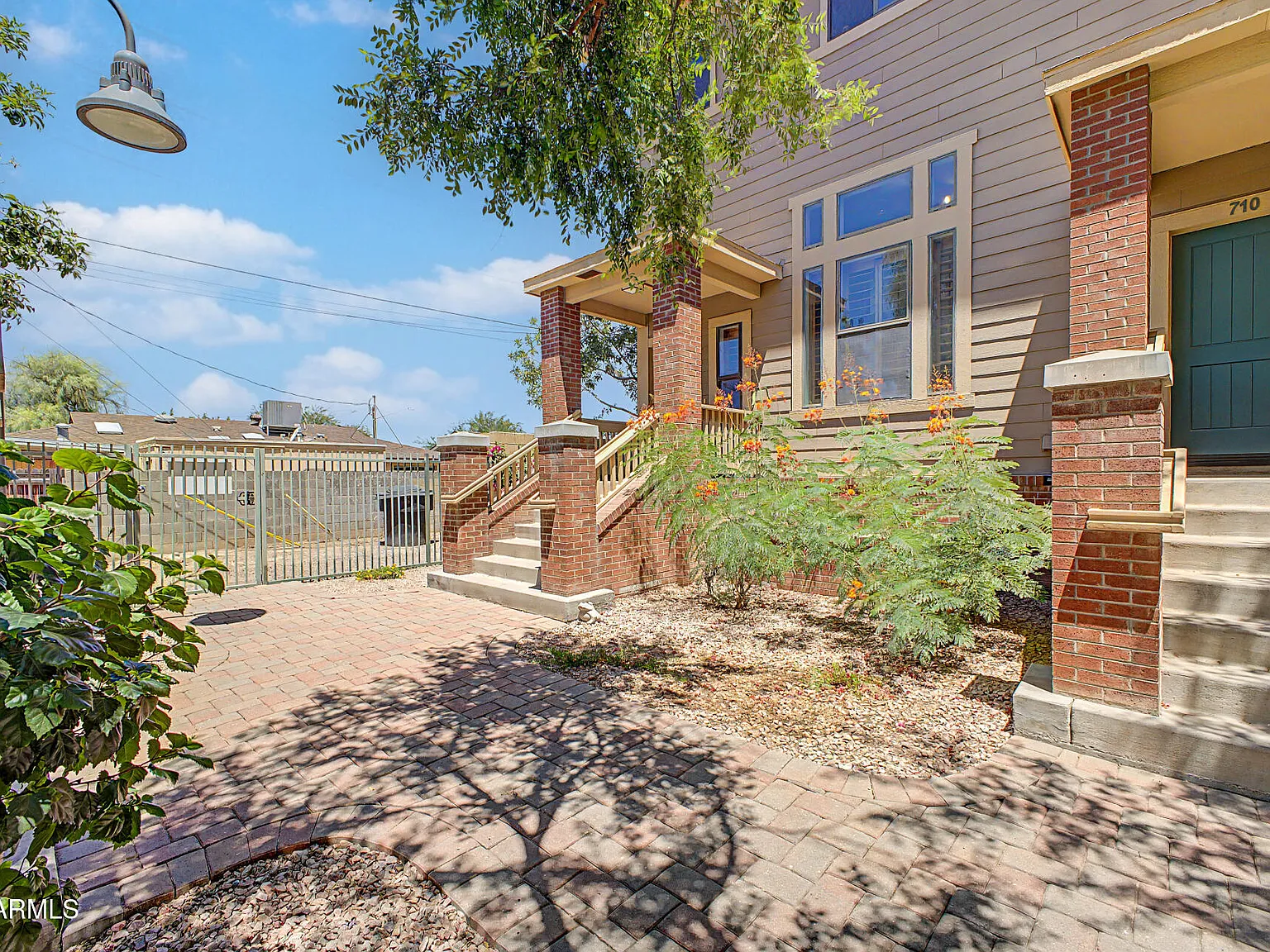 2 bed, 2.0 bath, 1218 sqft, $1,950 — Photo 4
