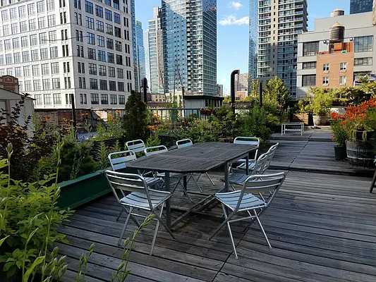 Rented by R New York | media 5