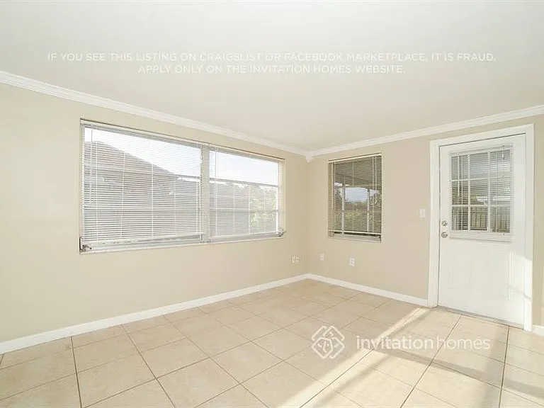 3910 Glissade Dr — Photo 9