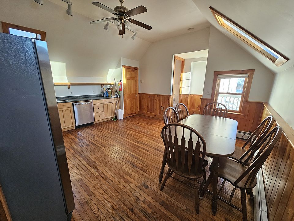 Large Kitchen/Dining Room Combo and Second Entrance