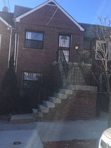 756 E 231st St, Bronx, NY, 10466