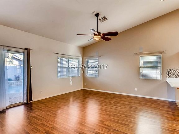 4th image of 1725 Summerwood Cir