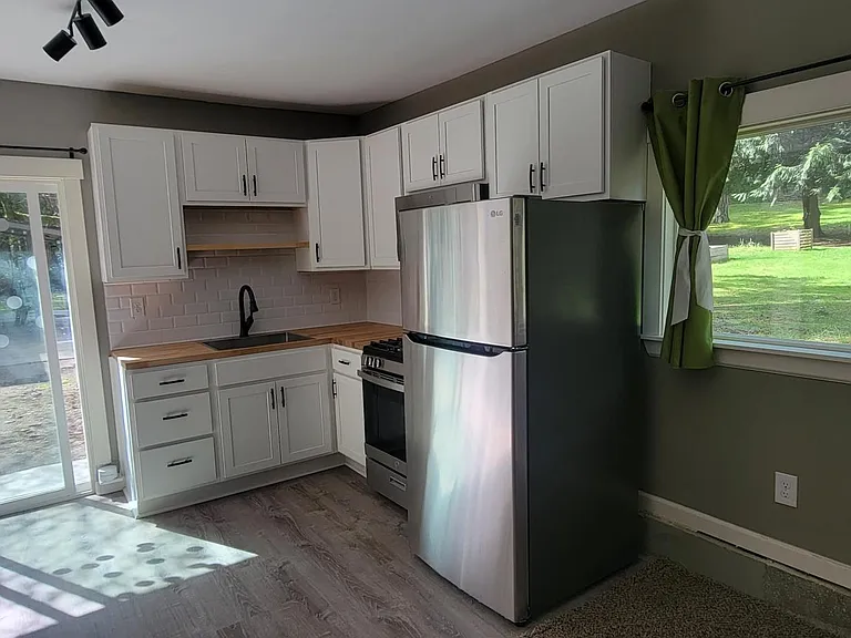 11596 Fairview Blvd SW #1 — Photo 6