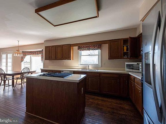 3rd image of 3503 Pecan Pl