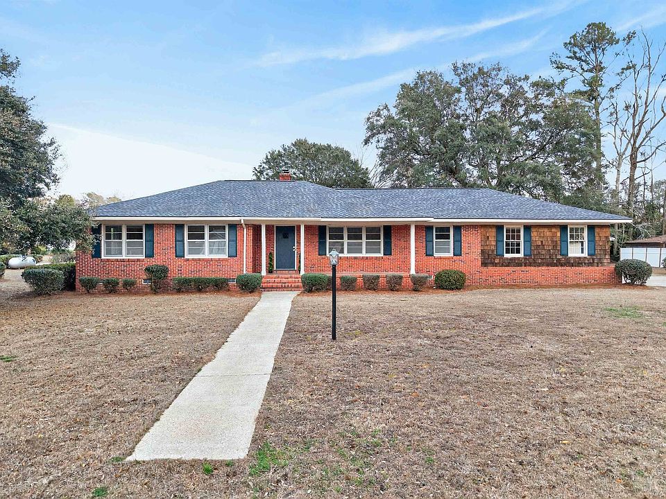 1st image of 200 Oliver St.