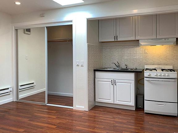 3rd image of 712 Brazil Ave