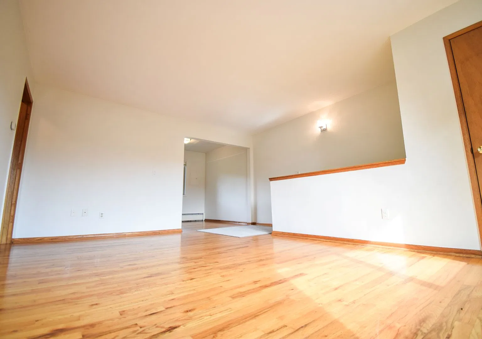 Amazing West Hills Condo! W/S/G Free onsite laundry Near OHSU! Energy Efficient A/C and heat! — Photo 3