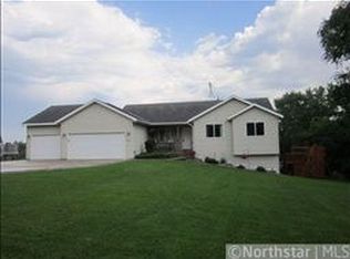 2630 Pioneer Ln, Saint Cloud, MN 56301
