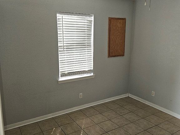 4th image of 4801 Onion Rd #A