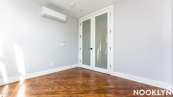 Rented by Nooklyn NYC LLC | media 5