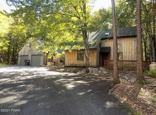 109 Falcon Ln, Canadensis, PA 18325