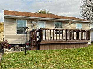 3742 Amwell Rd W, Columbus, OH 43207