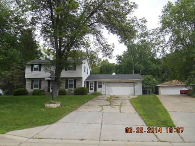 1732 Rosewood Ave S, Maplewood, MN, 55109