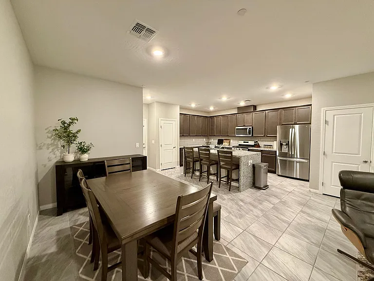 491 Fairview Hills St — Photo 8