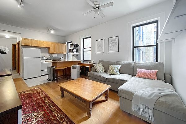 1st image of 338 E 67th St APT 15