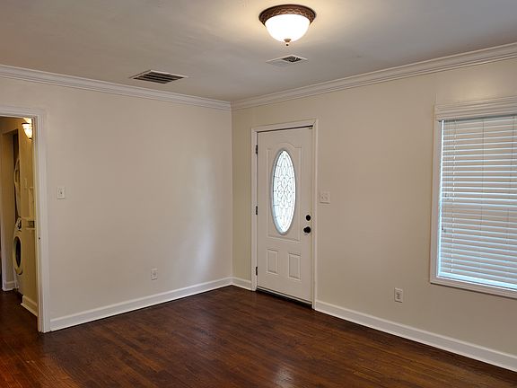 3rd image of 4146 Philwood Ave