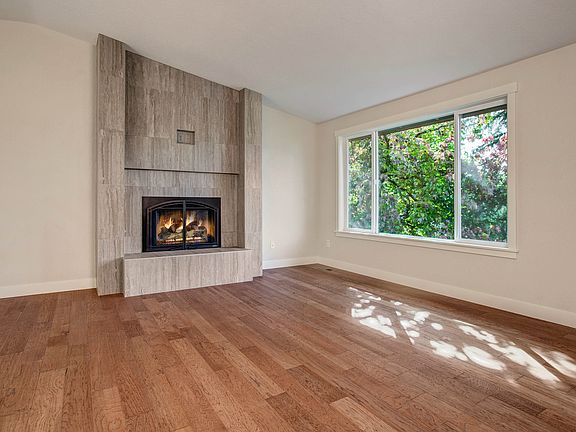 5th image of 11219 NE 59th Pl