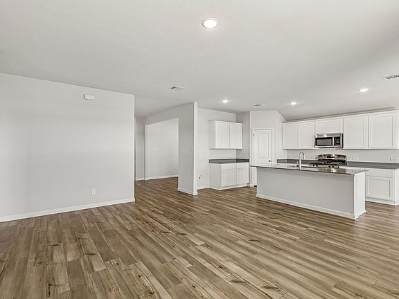 3rd image of 3816 Prairie Chapel Rd