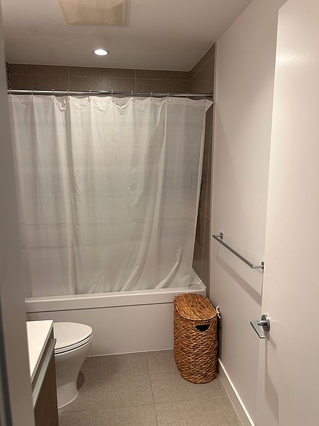 Burnaby Apartment for rent - 1 Bedroom — photo 15