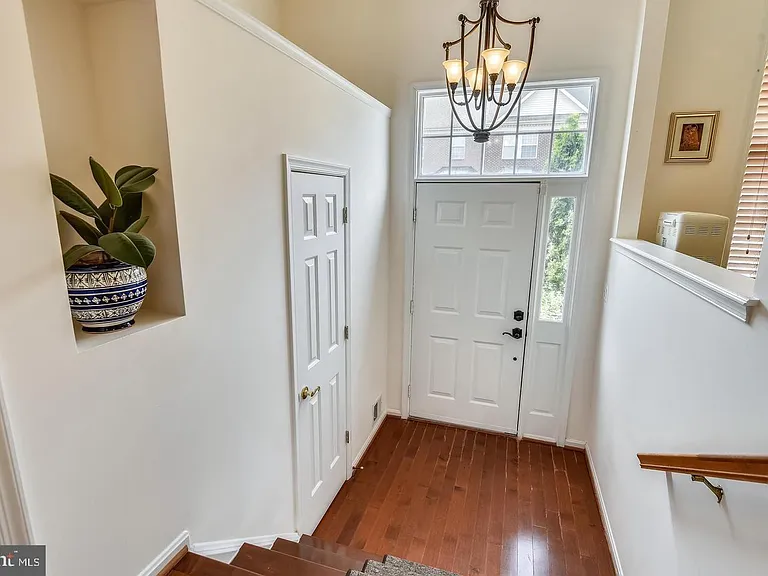 13500 Martha Jefferson Pl — Photo 2