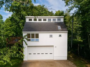 385 Valley St, Oak Hill, WV 25901