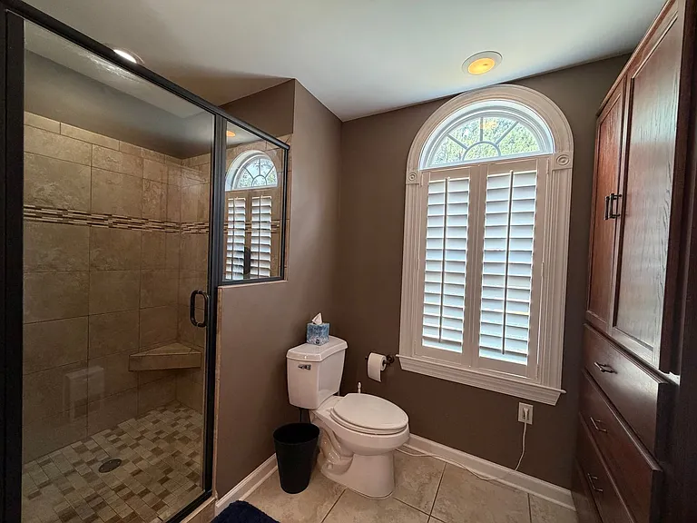 35 Woodbury Ln — Photo 24