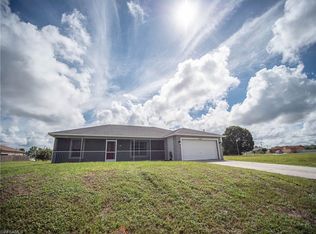 2423 NE 20th Ave, Cape Coral, FL 33909