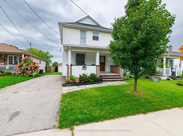 315 Aqueduct St, Welland, ON L3C 1C9