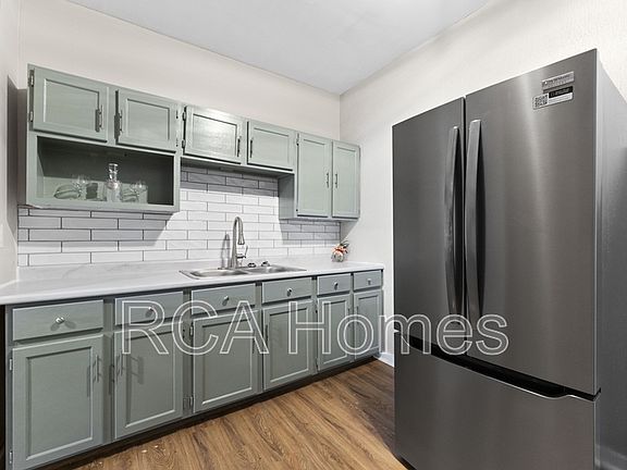 5th image of 1441 E 11th St