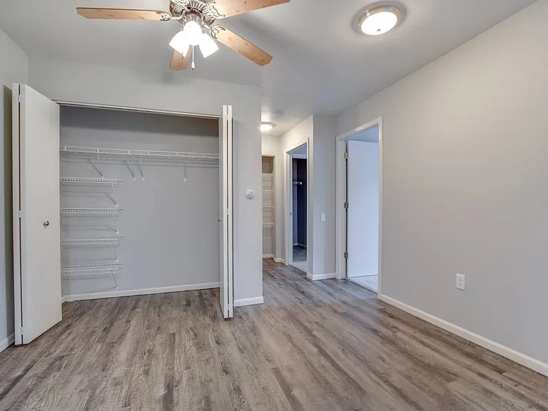 Rosewood Villas - Senior — Photo 7
