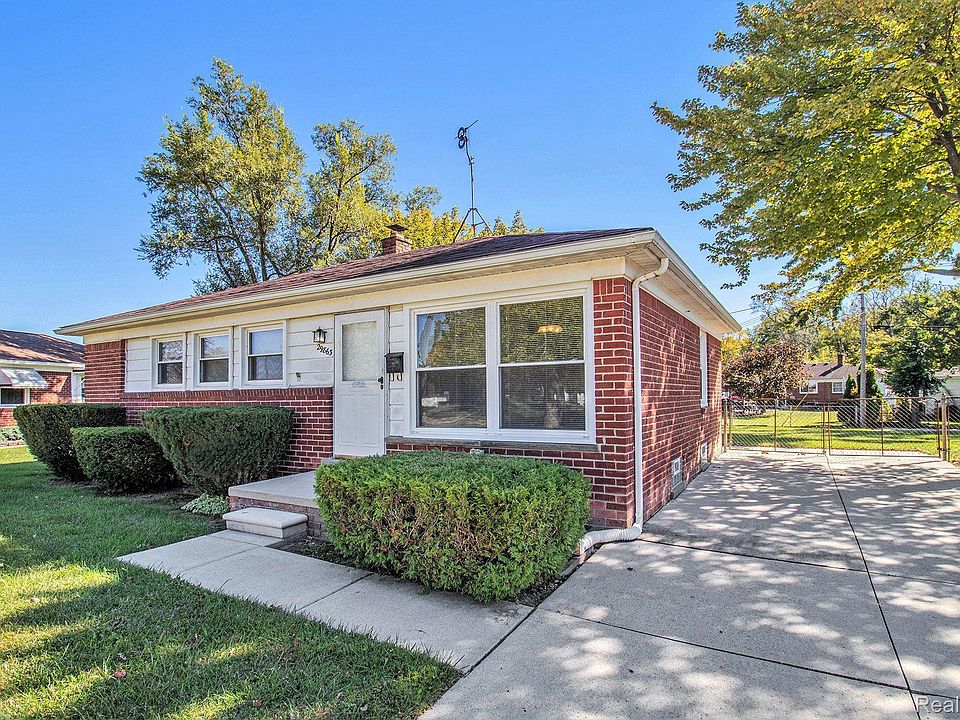 1st image of 29863 Tamarack Ct