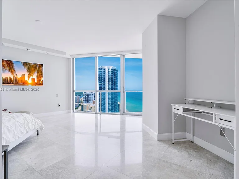 3101 S Ocean Dr — Photo 11