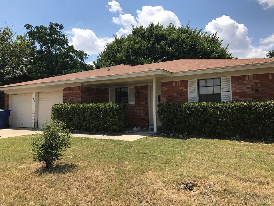 1st image of 909 Marilyn Dr