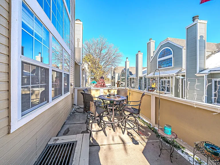 5861 W Atlantic Pl — Photo 41