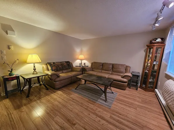 2 Branch Road APT 1B, Thomaston, CT 06787