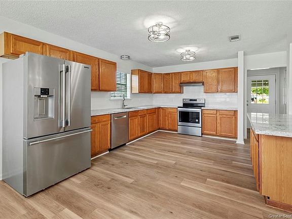 5th image of 5709 Gene Ln