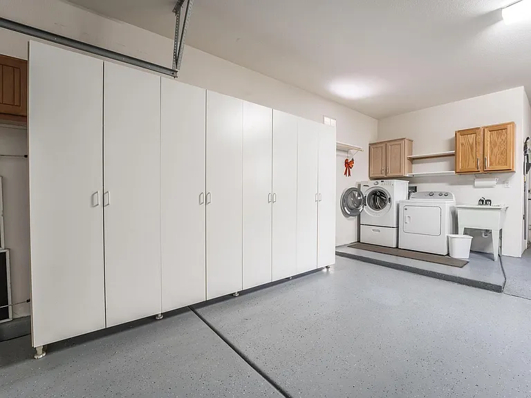 2021 Capestone St — Photo 36