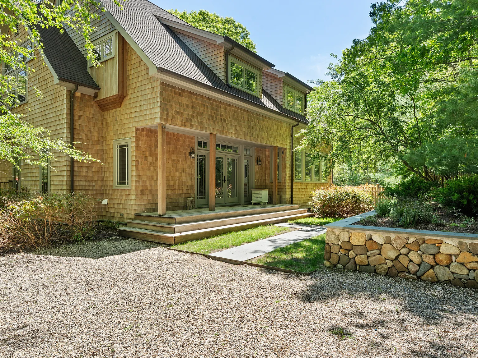 Turn Key East Hampton Rental — Photo 3