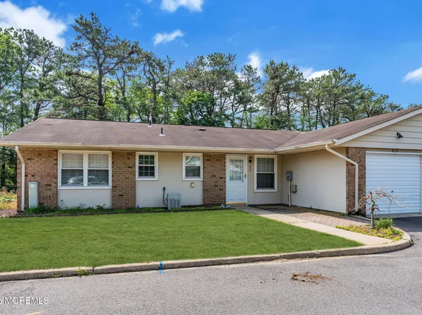 35B Gramercy Lane, Manchester, NJ 08759