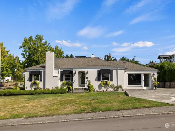 906 Market Street, Kirkland, WA 98033