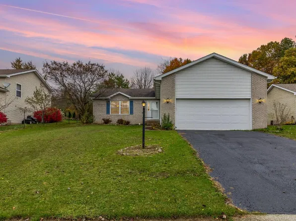 12441 Wayne St, Crown Point, IN 46307