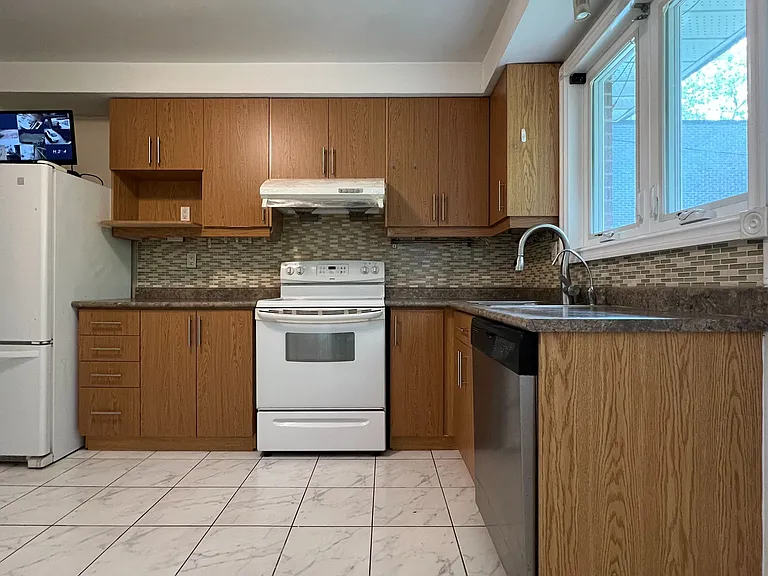 142 Spring Garden Ave — Photo 7